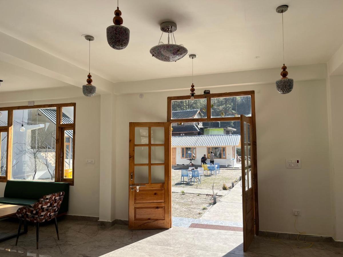 Hotel Adinova Kasol Bagian luar foto