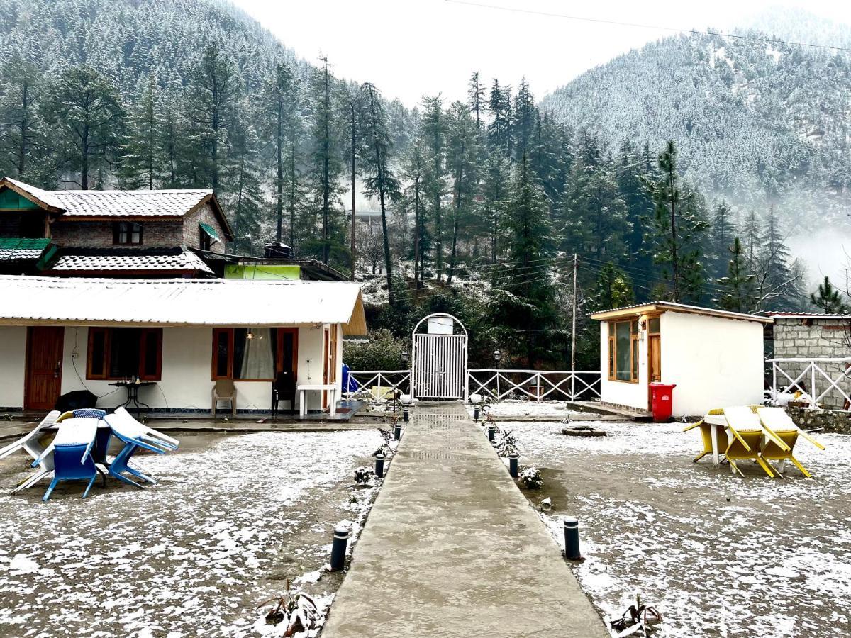 Hotel Adinova Kasol Bagian luar foto