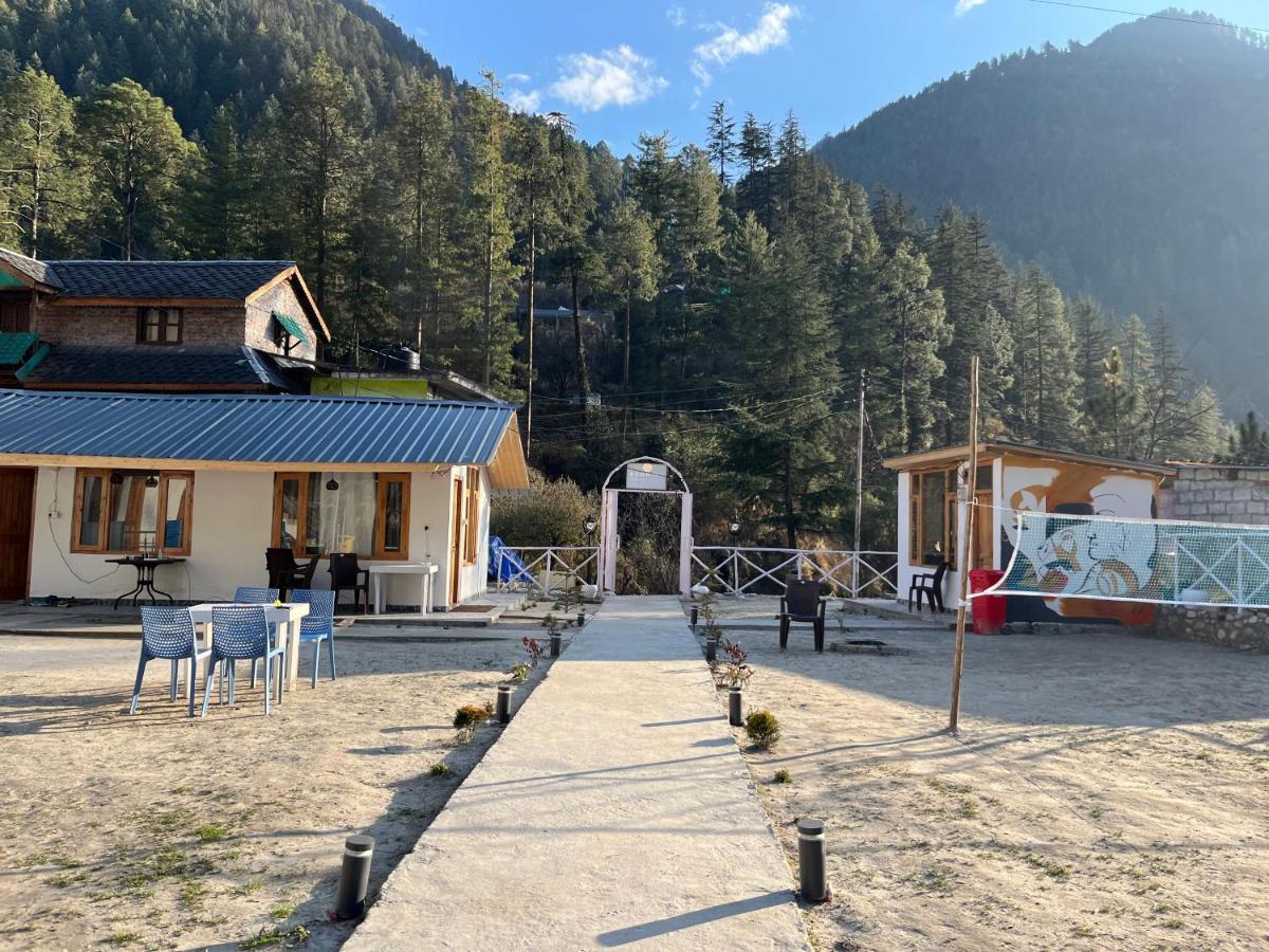 Hotel Adinova Kasol Bagian luar foto