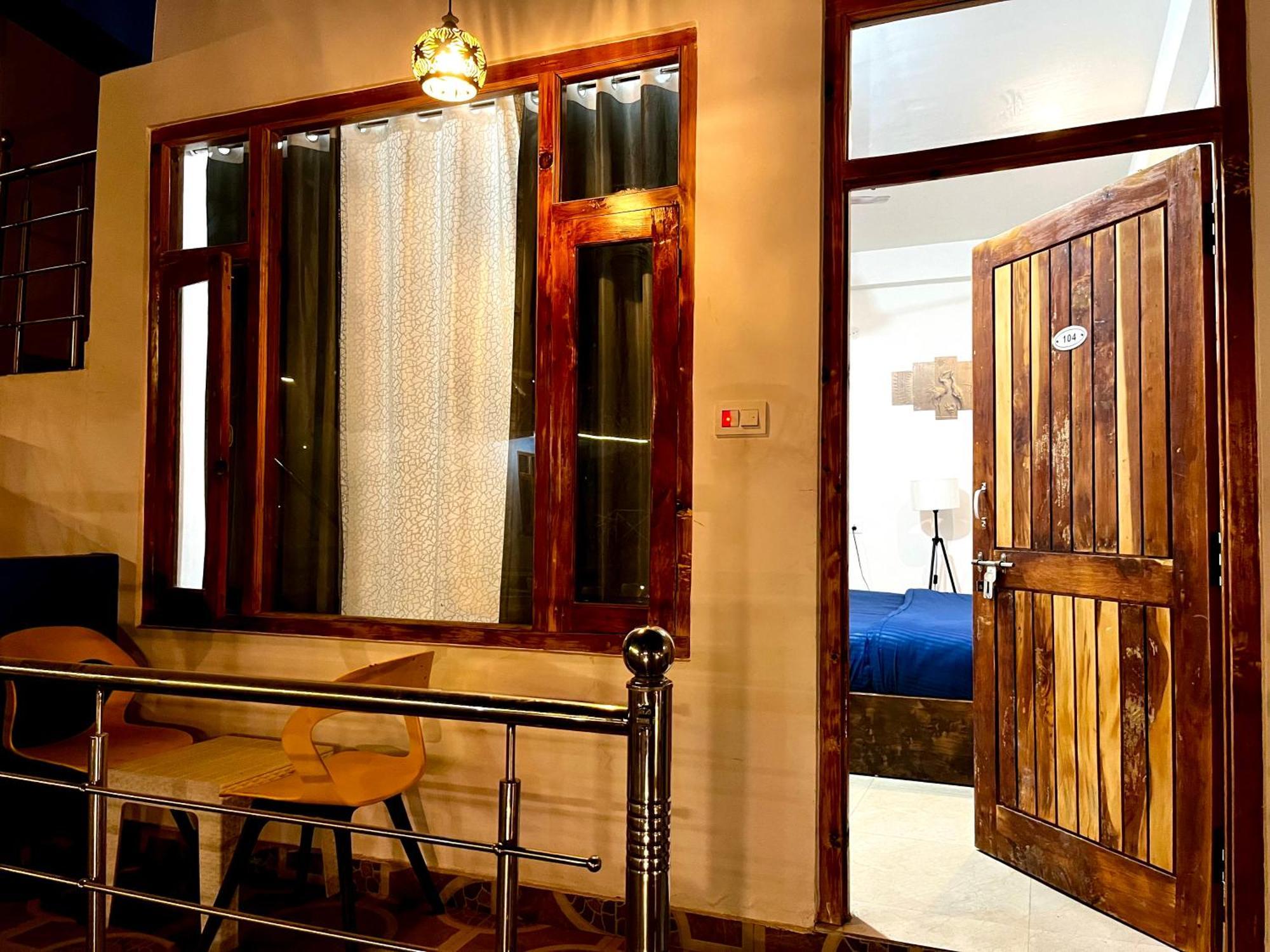 Hotel Adinova Kasol Bagian luar foto