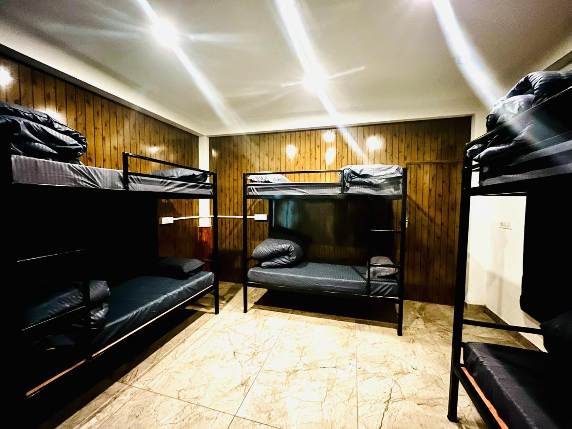 Hotel Adinova Kasol Bagian luar foto