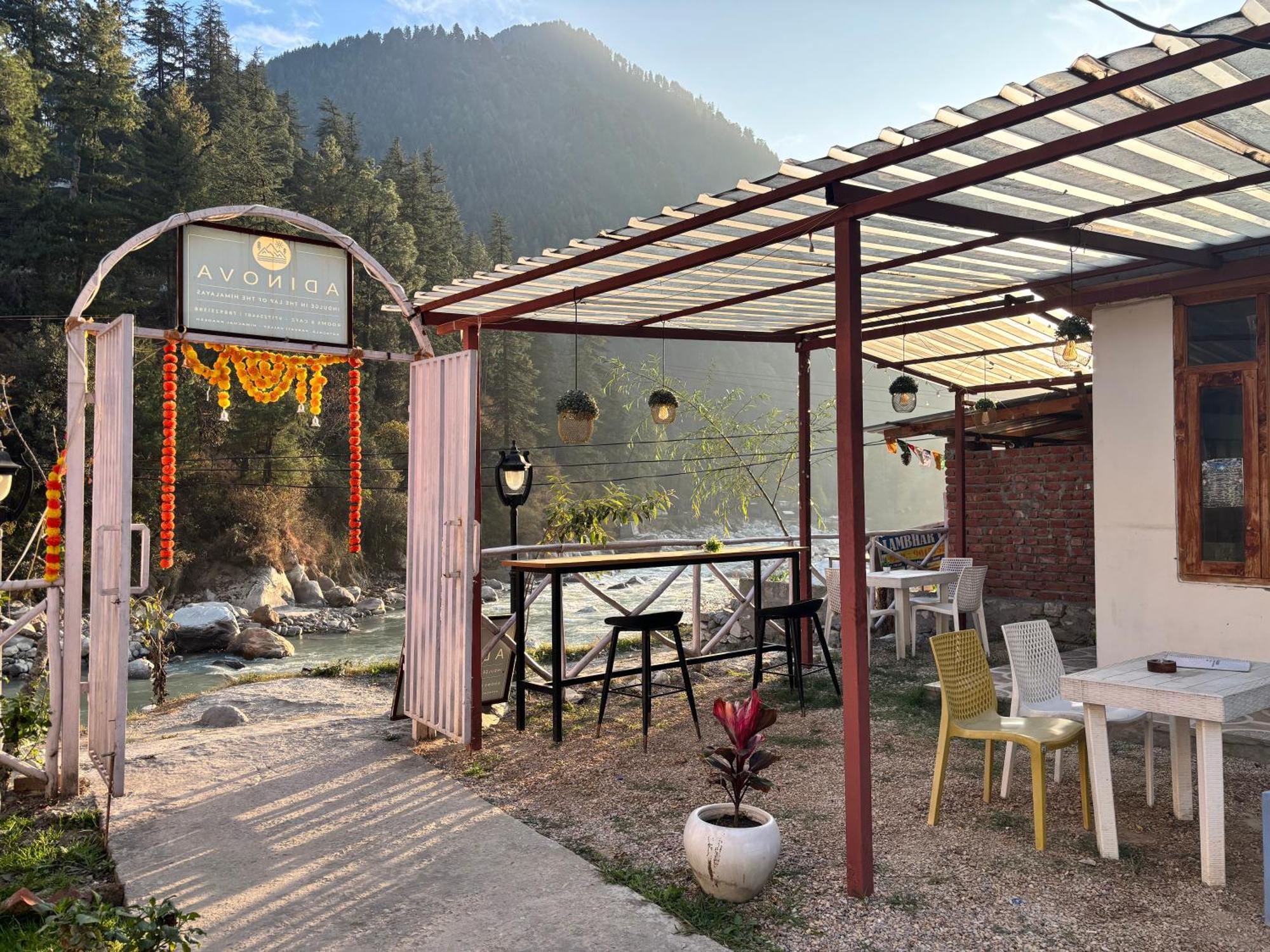 Hotel Adinova Kasol Bagian luar foto