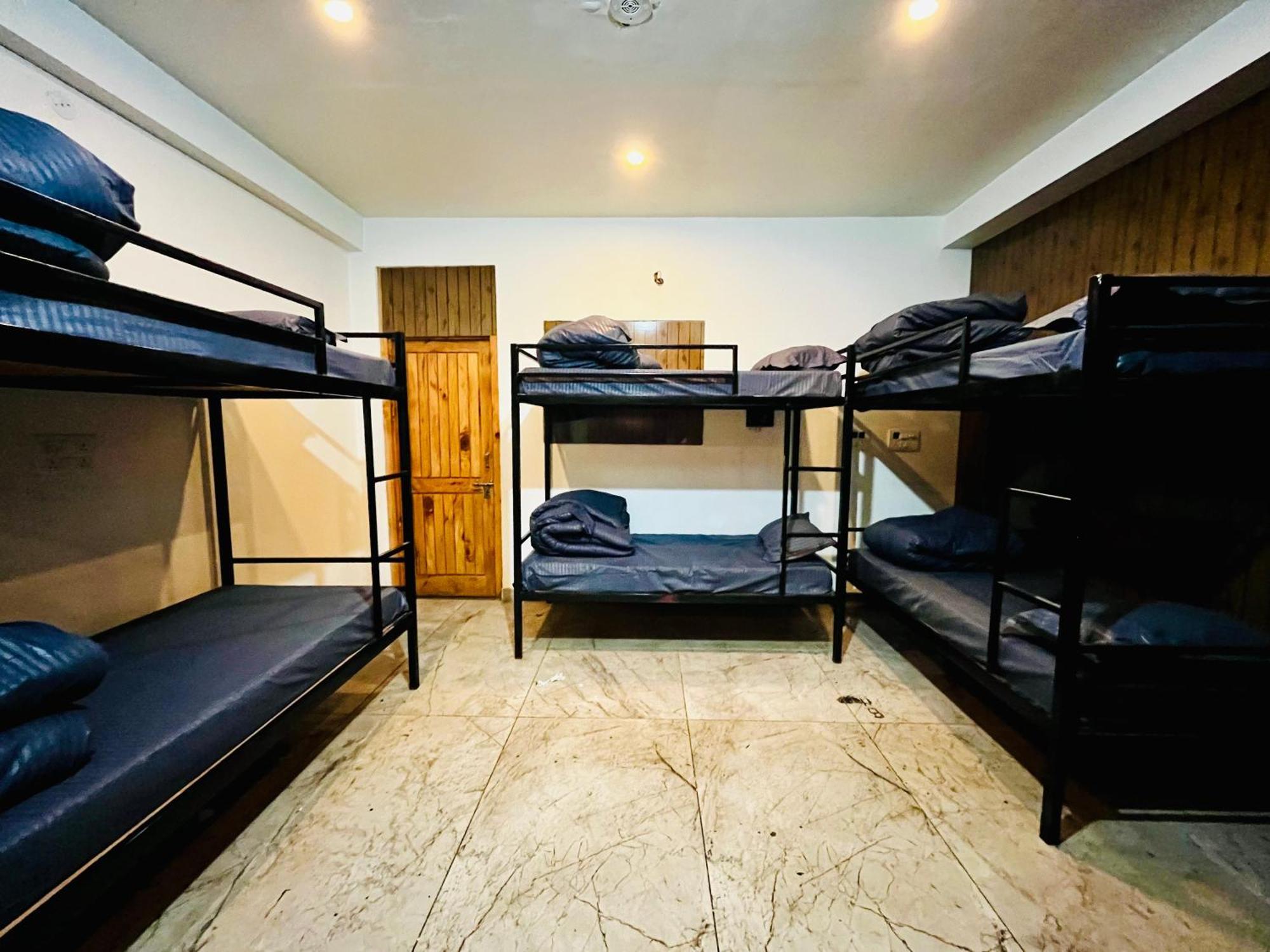Hotel Adinova Kasol Bagian luar foto